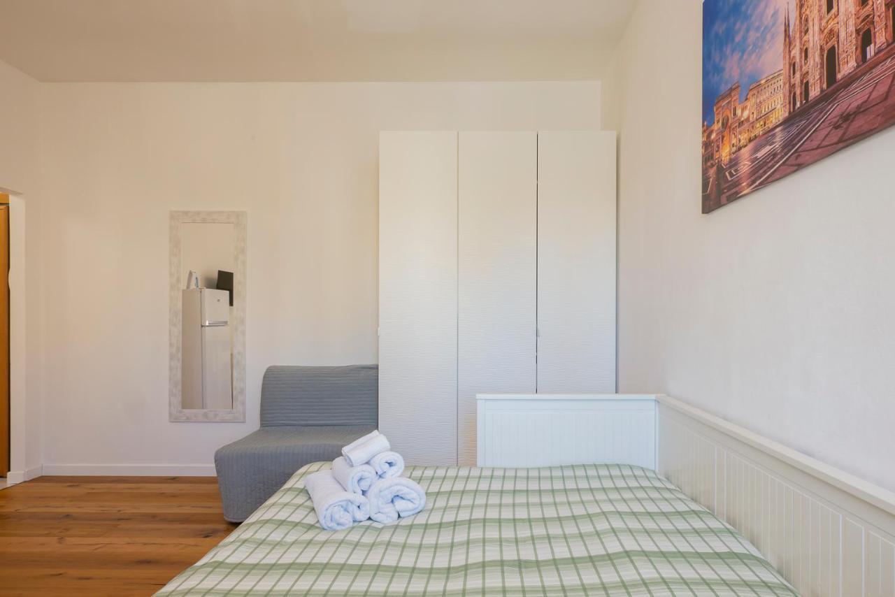 I Host Apartment - Fiuggi 59 Milan Exterior photo